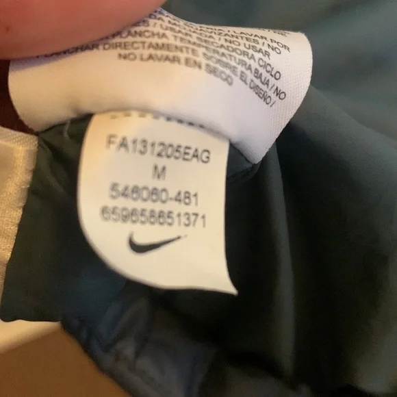 Nike jacket - Picture 11 of 11